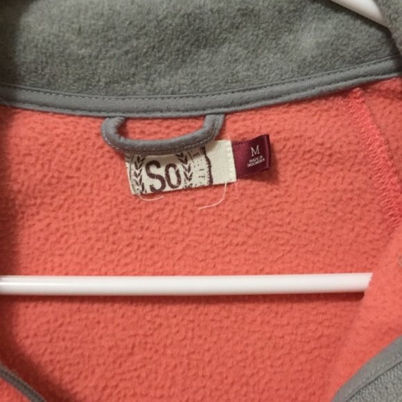 Non Hooded Pink and grey pull over - Picture 5 of 5